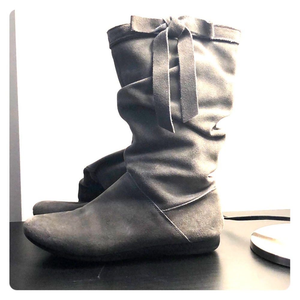 Grey white mountain boots
